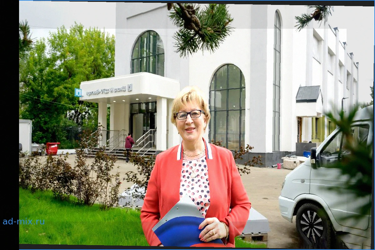 Сказочная школа и снаружи, и внутри