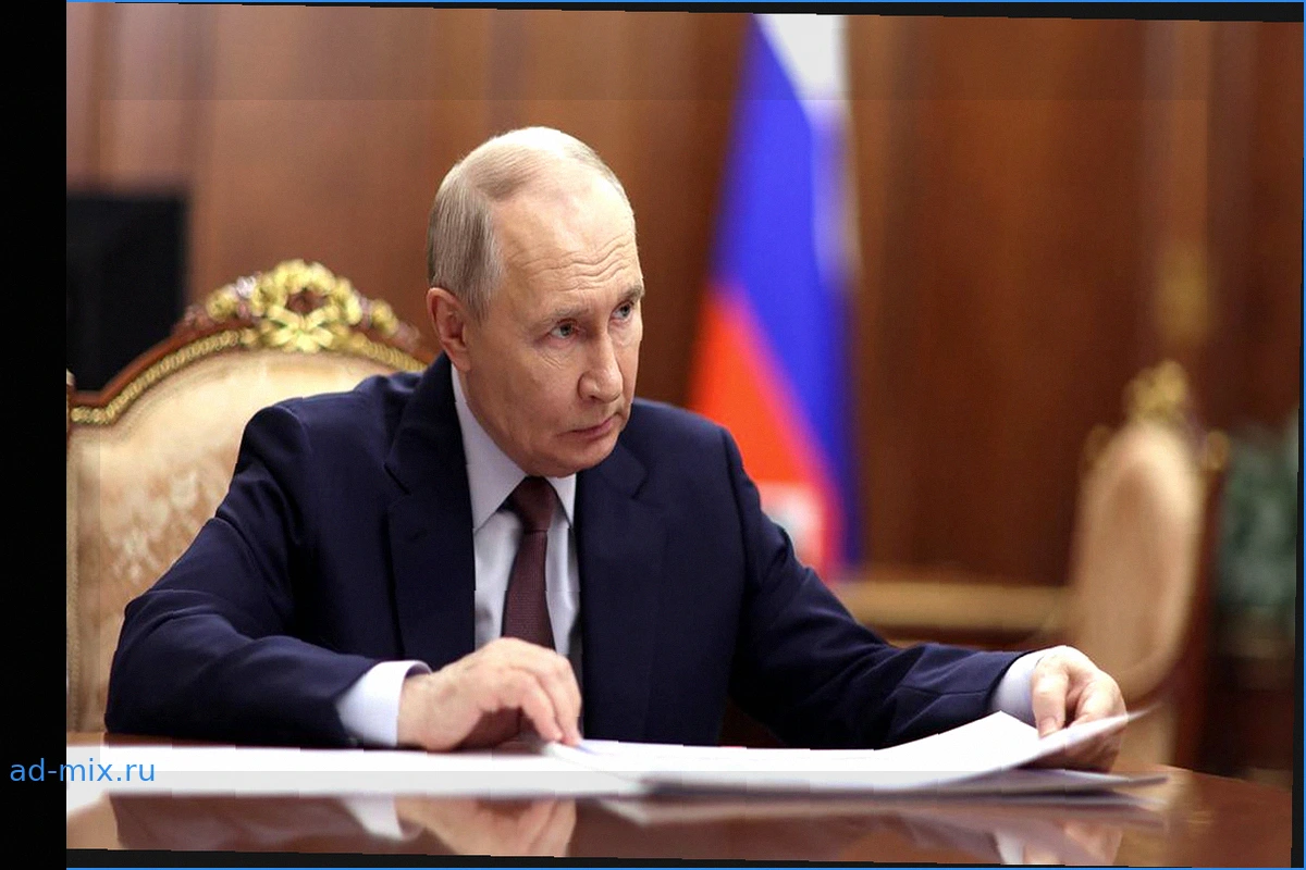 Самозапрет и тревожная кнопка: Путин подписал закон о новых антимошеннических мерах