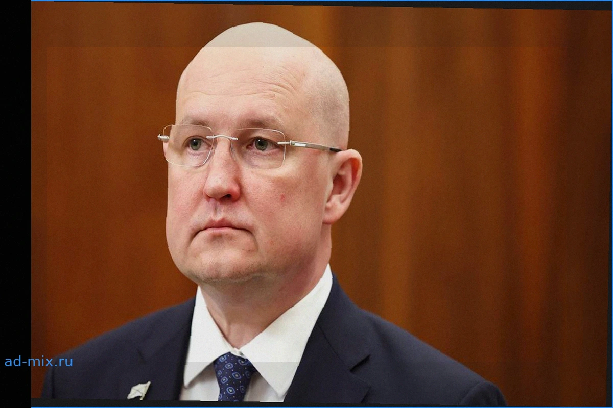 Глава Севастополя призвал жителей избегать очередей за бензином